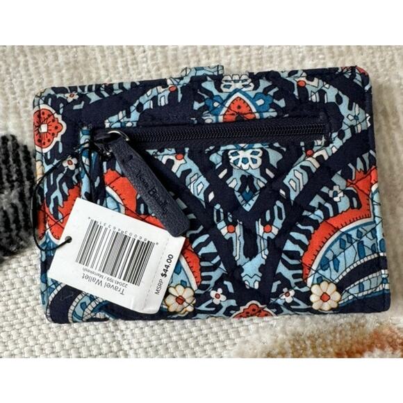 Vera Bradley travel wallet blue‎ paisley - Picture 2 of 3